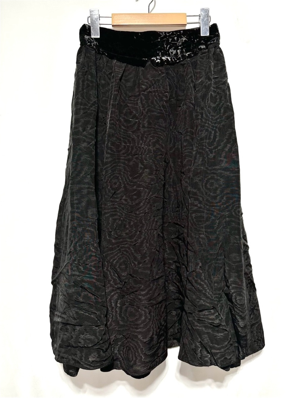 BASLER Black Moire Velvet Waist Full Midi Skirt Size 10 Party Evening